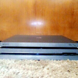 PS4 PRO 1 TB BLACK